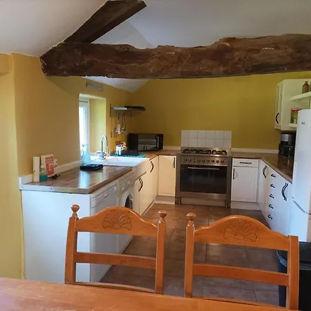 La Petellerie, maison de campagne avec piscine pour un séjour détente Moyon Extérieur photo